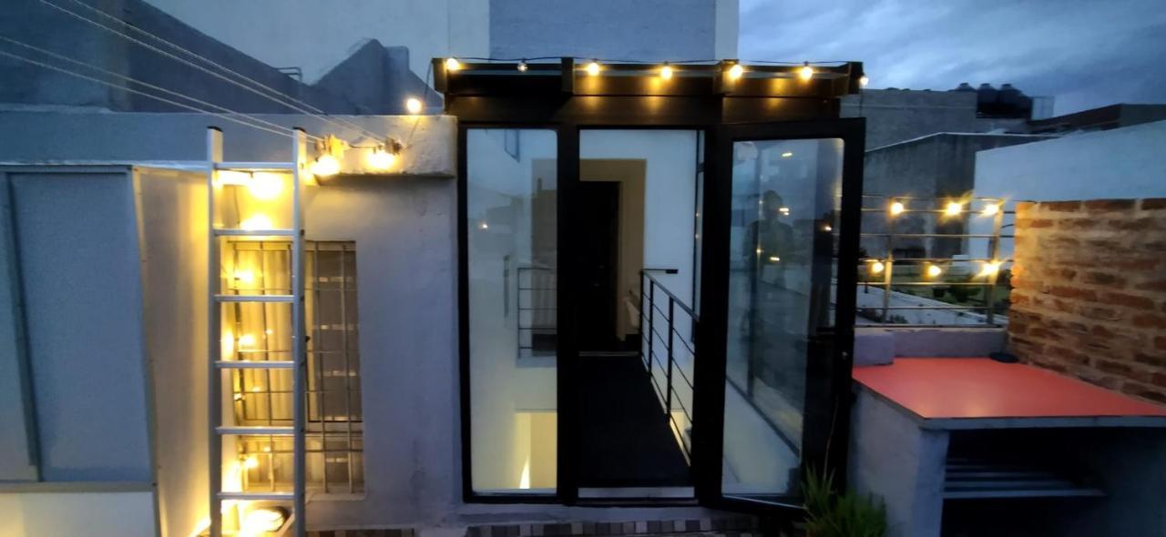 House With Large Terrace, Jacuzzi And Gated Parking For One Car Villa Montevideo Exteriör bild